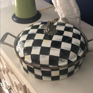 New large courtly check pan with lid